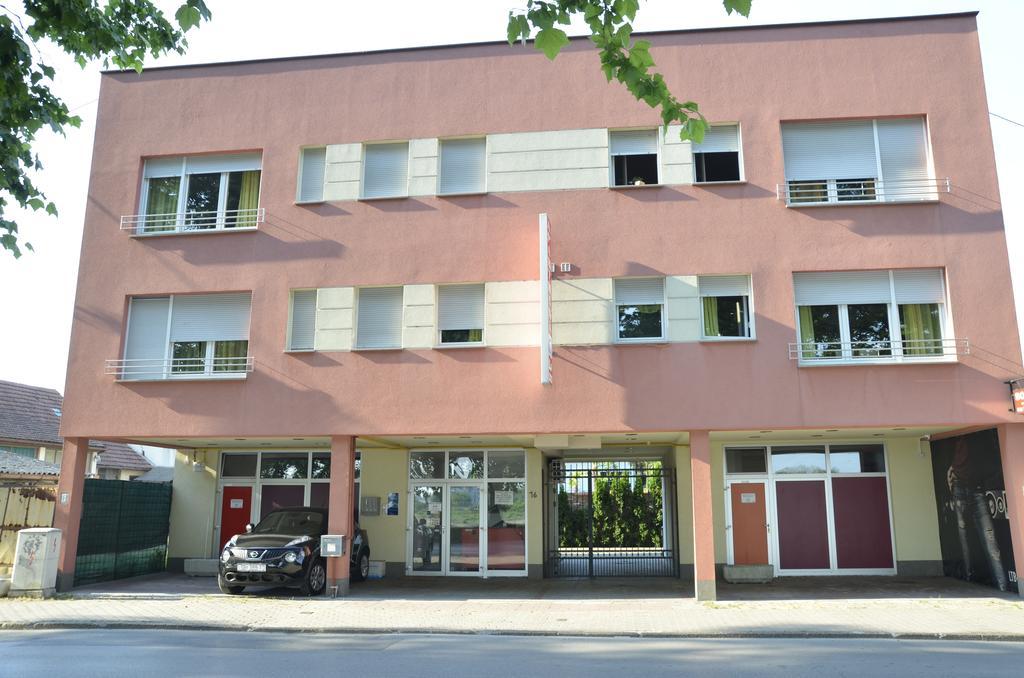 Guesthouse Sava Slavonski Brod Exterior foto