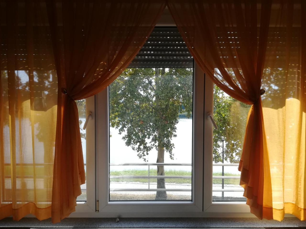 Guesthouse Sava Slavonski Brod Exterior foto